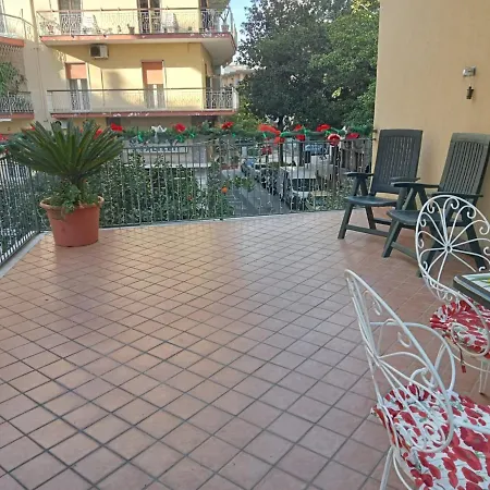 Nocleg ze śniadaniem La Terrazza Di Monica & Teresa Portici