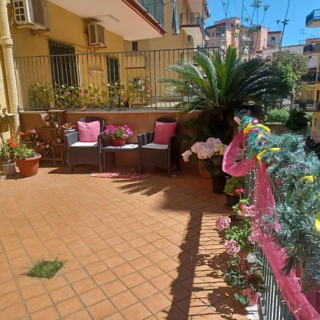 La Terrazza Di Monica & Teresa * Портичи
